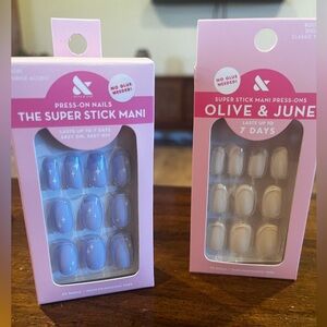 2 for 1. NIB Olive & June. Press on nails.